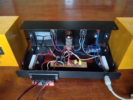 �e�[�u��, ����, �ؐ�, �� ���܂܂�Ă���摜

�����I�ɐ������ꂽ����