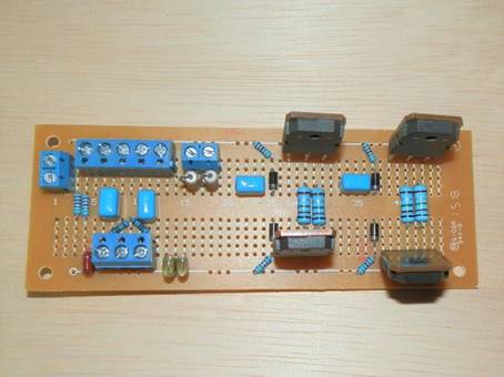 �d�q�@��̕��i

�����x�̐��x�Ŏ����I�ɐ������ꂽ����