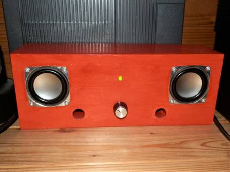 ����, �d�q�@��, �X�s�[�J�[, �e�[�u�� ���܂܂�Ă���摜

�����I�ɐ������ꂽ����