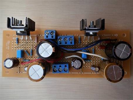 �e�[�u��, ���v, �\��, �L�b�`�� ���܂܂�Ă���摜

�����I�ɐ������ꂽ����