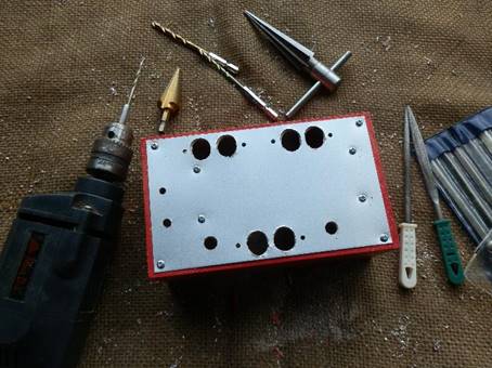 �e�[�u��, ����, ������, �H�i ���܂܂�Ă���摜

�����I�ɐ������ꂽ����