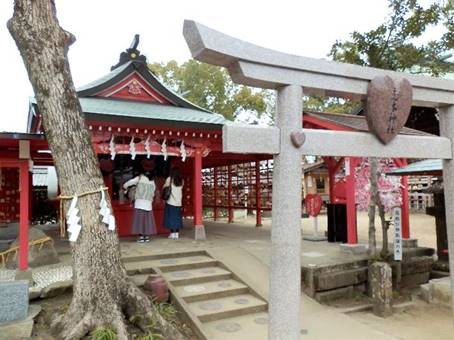 ���O, ����, ����, ���� ���܂܂�Ă���摜

�����I�ɐ������ꂽ����