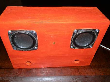 �d�q�@��, ��, ����, �J���� ���܂܂�Ă���摜

�����I�ɐ������ꂽ����