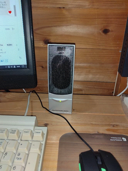 �f�X�N�g�b�v�R���s���[�^�[�̃L�[�{�[�h�ƃ}�E�X

�����I�ɐ������ꂽ����