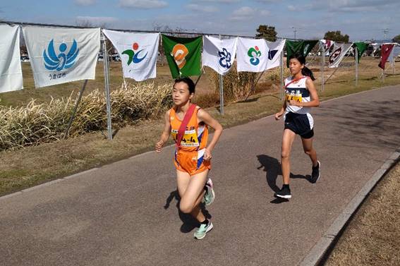 ���O, ��, �q��, ���N ���܂܂�Ă���摜

�����I�ɐ������ꂽ����