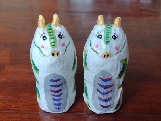 �e�[�u��, ����, ����, �ؐ� ���܂܂�Ă���摜

�����I�ɐ������ꂽ����