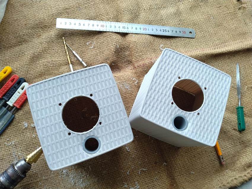 ����, �H�i ���܂܂�Ă���摜

AI �����R���e���c�͌����܂މ\��������܂��B