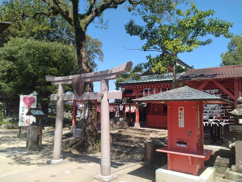 �����̑O�ɗ����Ă����

AI �����R���e���c�͌����܂މ\��������܂��B