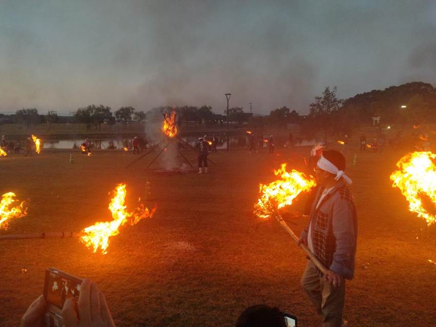 ���O, ��, ��, ���R ���܂܂�Ă���摜

AI �����R���e���c�͌����܂މ\��������܂��B